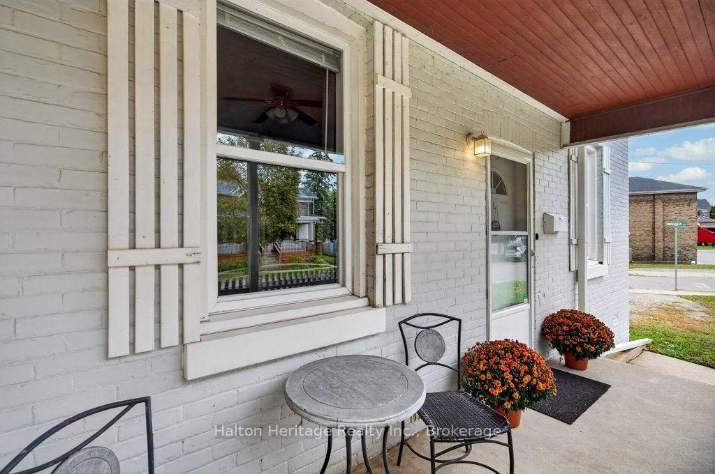 Photo 5 of 147 Pearl Street, Brantford, North Ward — HOMEH