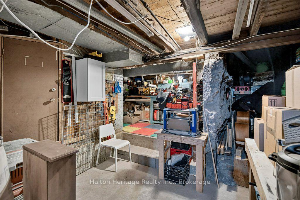 Photo 26 of 147 Pearl Street, Brantford, North Ward — HOMEH