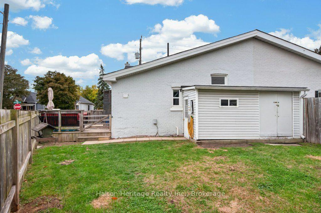 Photo 34 of 147 Pearl Street, Brantford, North Ward — HOMEH