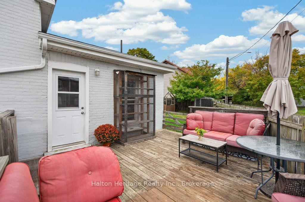 Photo 36 of 147 Pearl Street, Brantford, North Ward — HOMEH