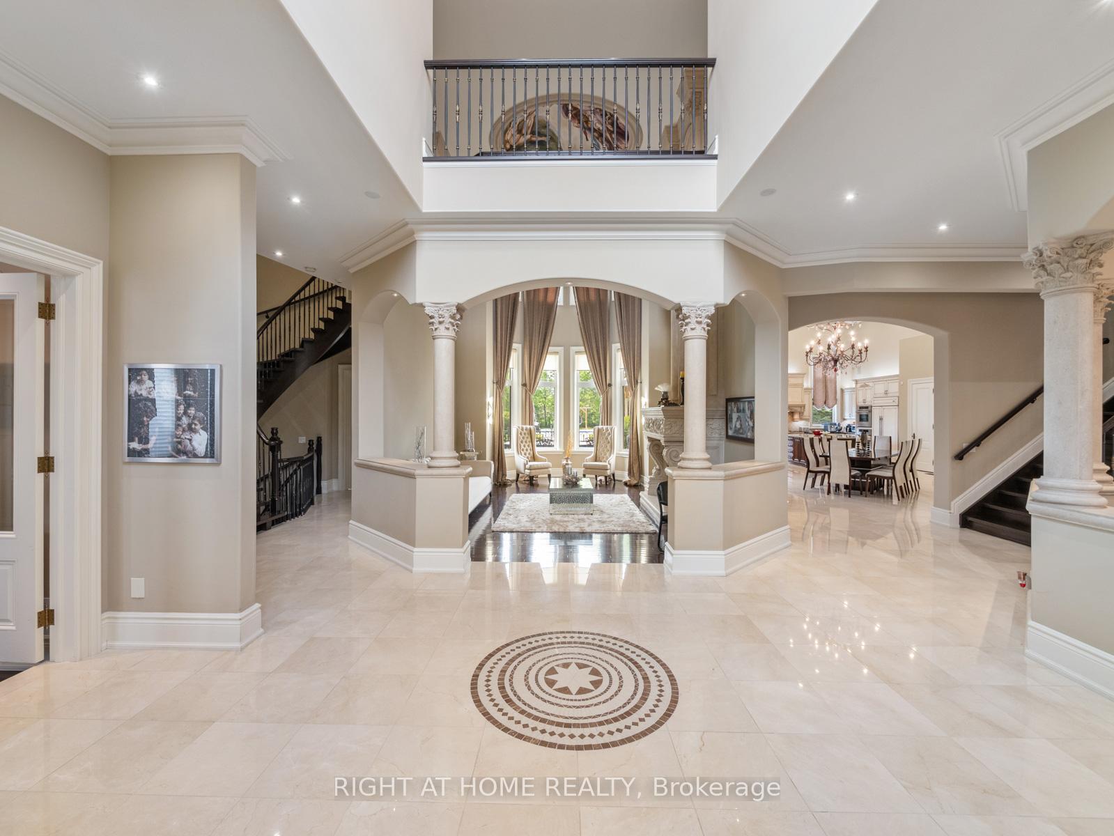 Photo 3 of 100 Rocmary Place, Vaughan, Kleinburg — HOMEH