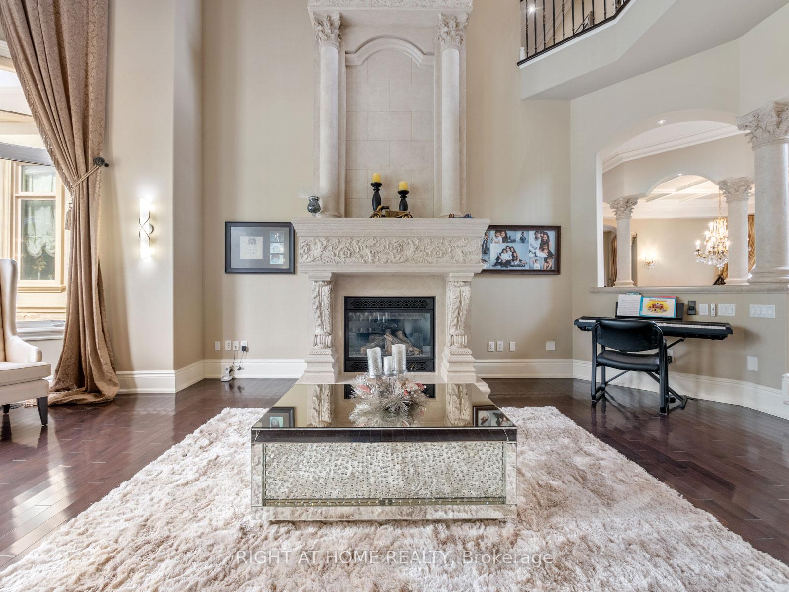 Photo 6 of 100 Rocmary Place, Vaughan, Kleinburg — HOMEH