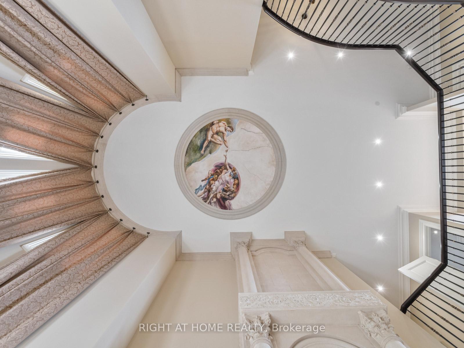 Photo 7 of 100 Rocmary Place, Vaughan, Kleinburg — HOMEH