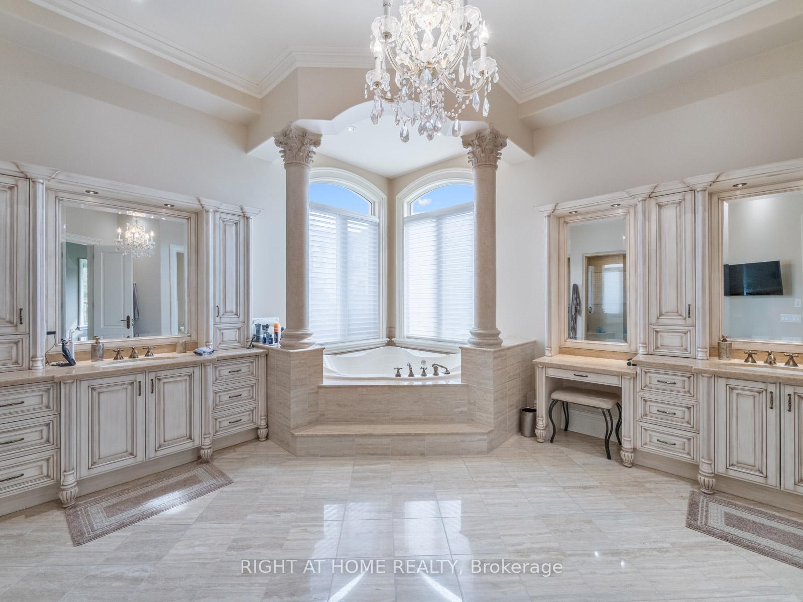 Photo 20 of 100 Rocmary Place, Vaughan, Kleinburg — HOMEH
