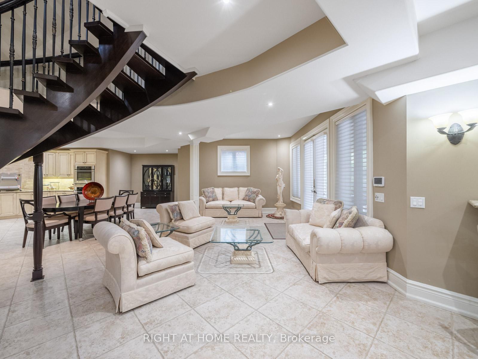 Photo 28 of 100 Rocmary Place, Vaughan, Kleinburg — HOMEH