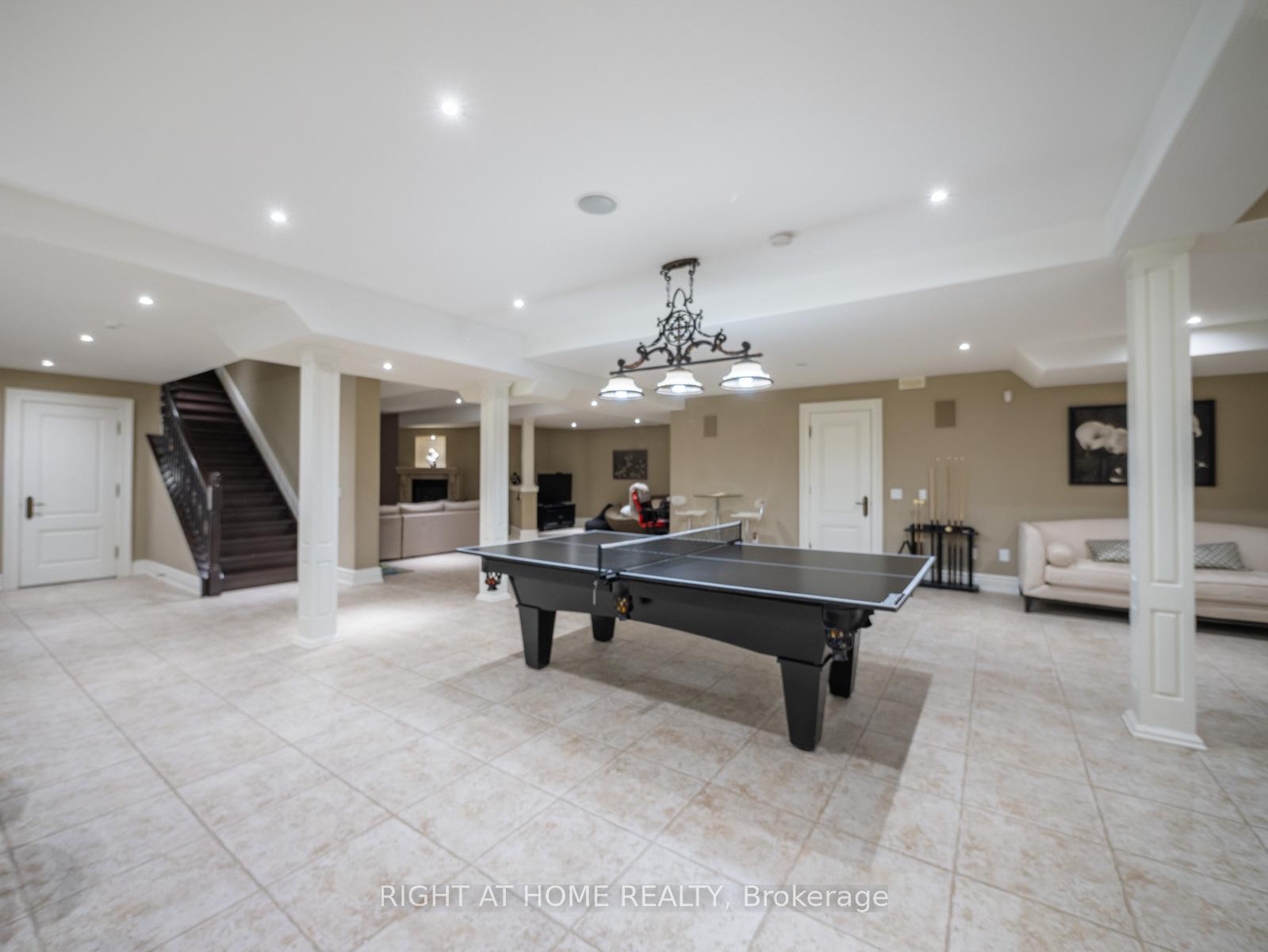 Photo 32 of 100 Rocmary Place, Vaughan, Kleinburg — HOMEH