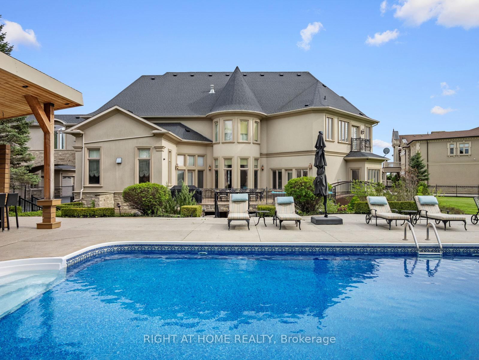 Photo 35 of 100 Rocmary Place, Vaughan, Kleinburg — HOMEH