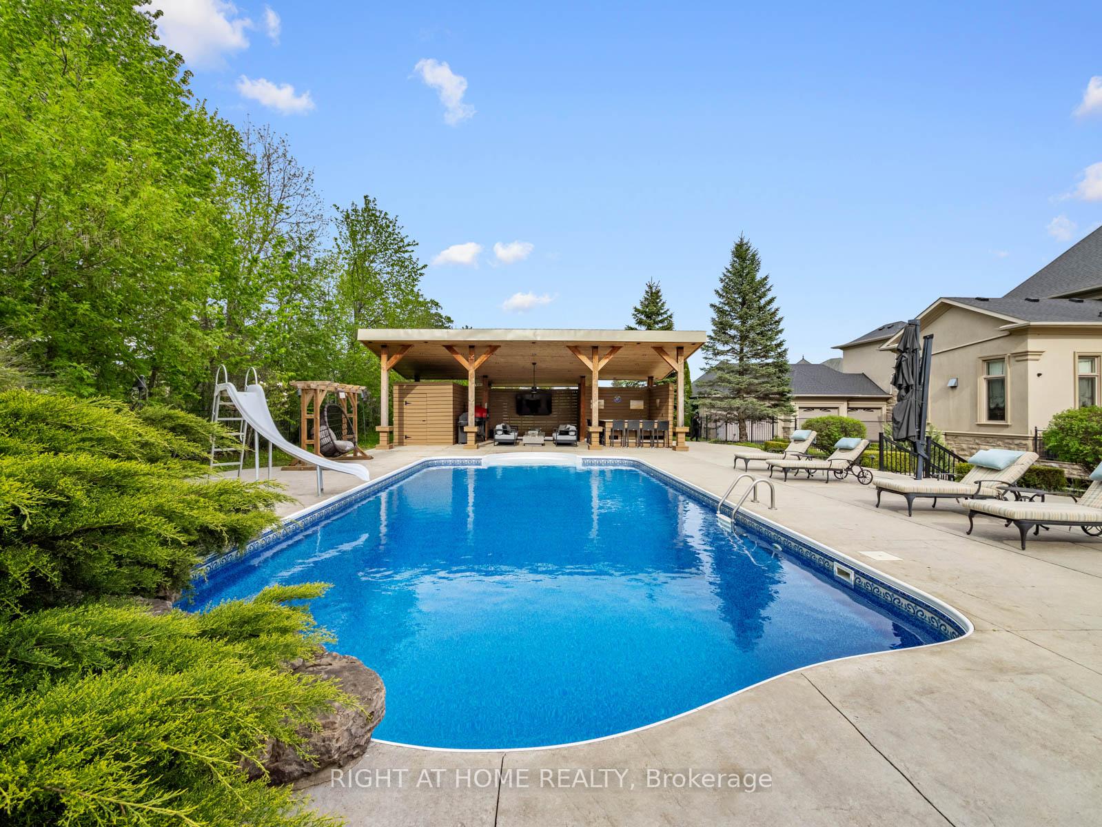 Photo 37 of 100 Rocmary Place, Vaughan, Kleinburg — HOMEH