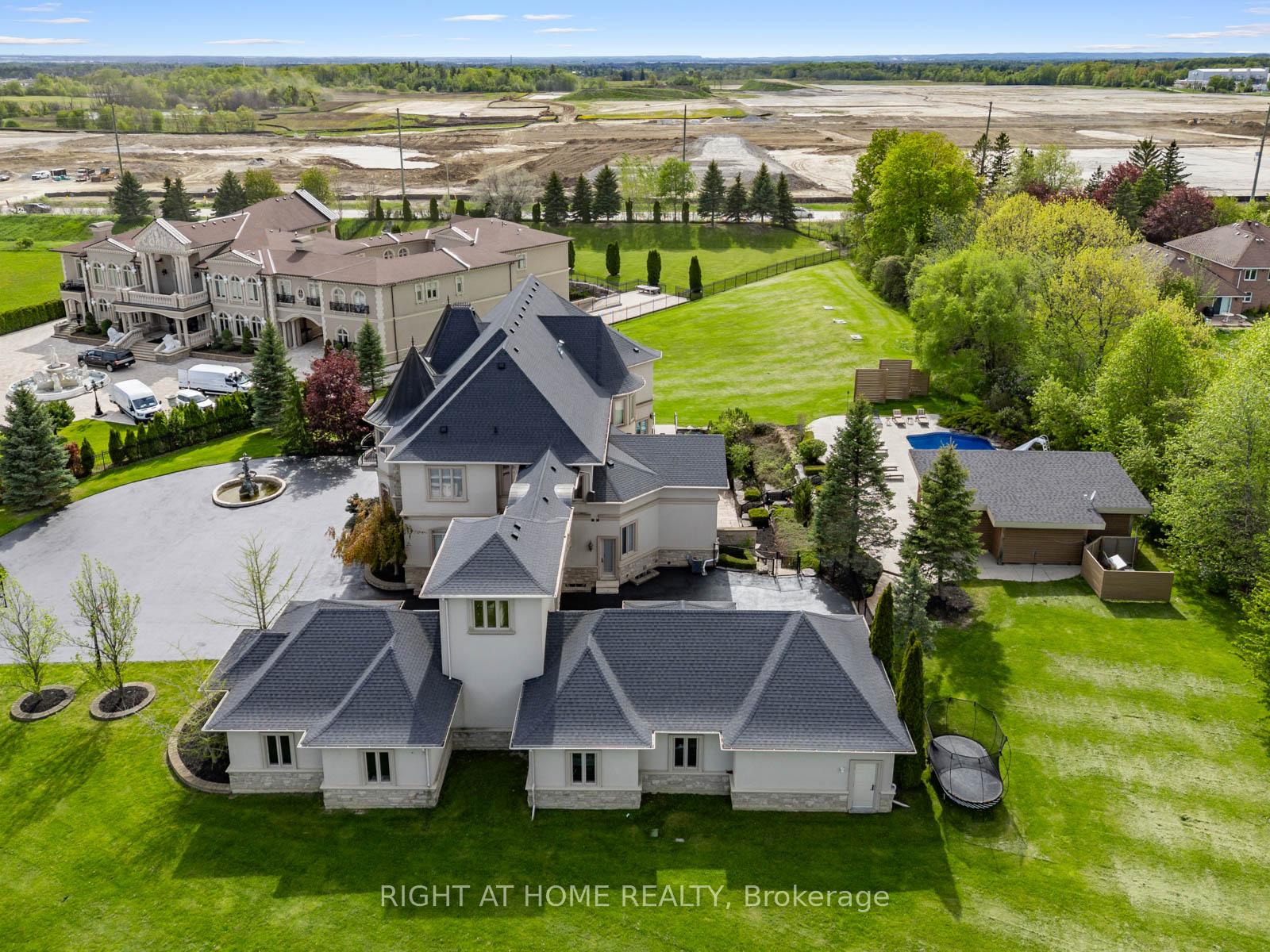 Photo 45 of 100 Rocmary Place, Vaughan, Kleinburg — HOMEH