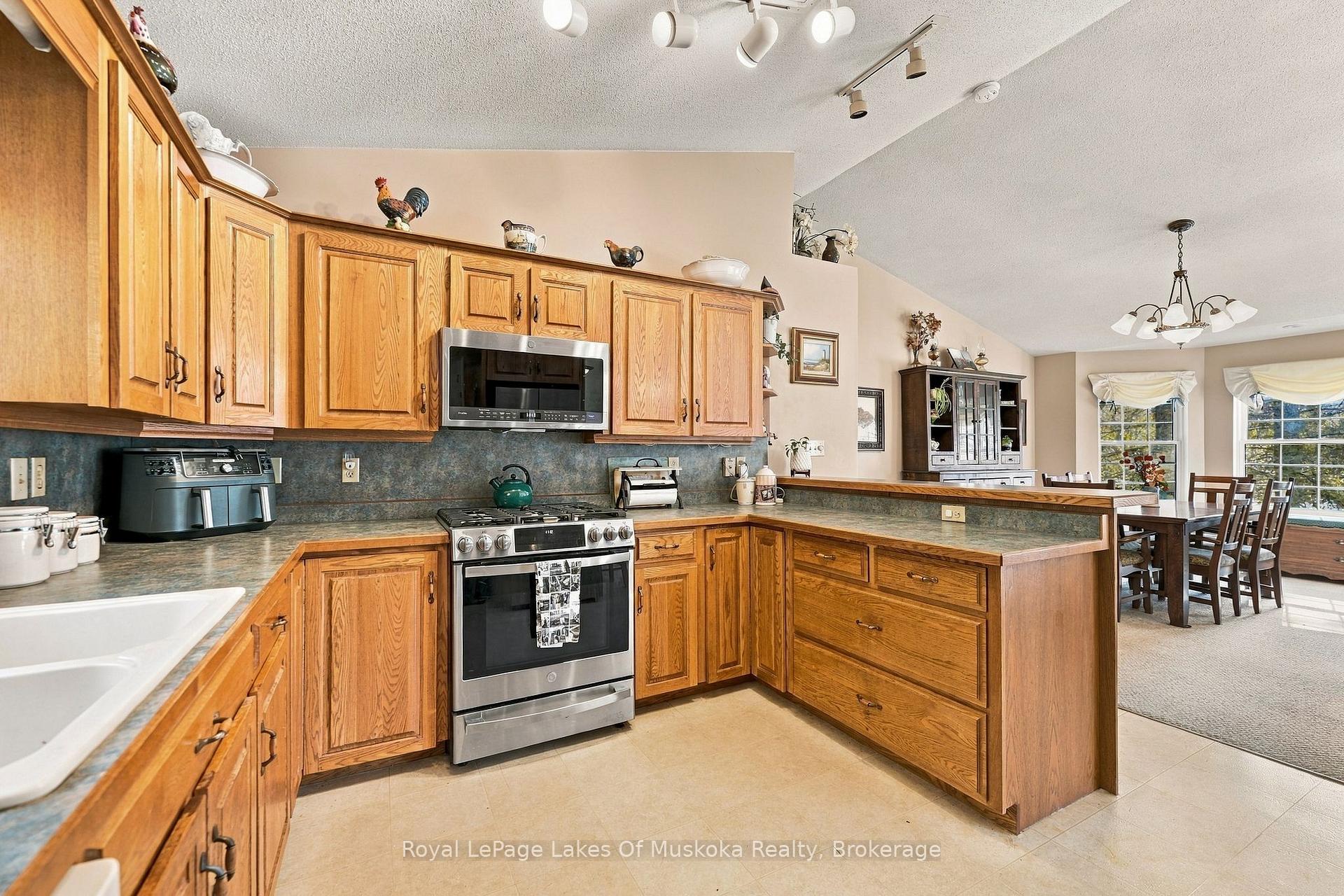 Photo 14 of 51 Golf Course Road, Magnetawan — HOMEH
