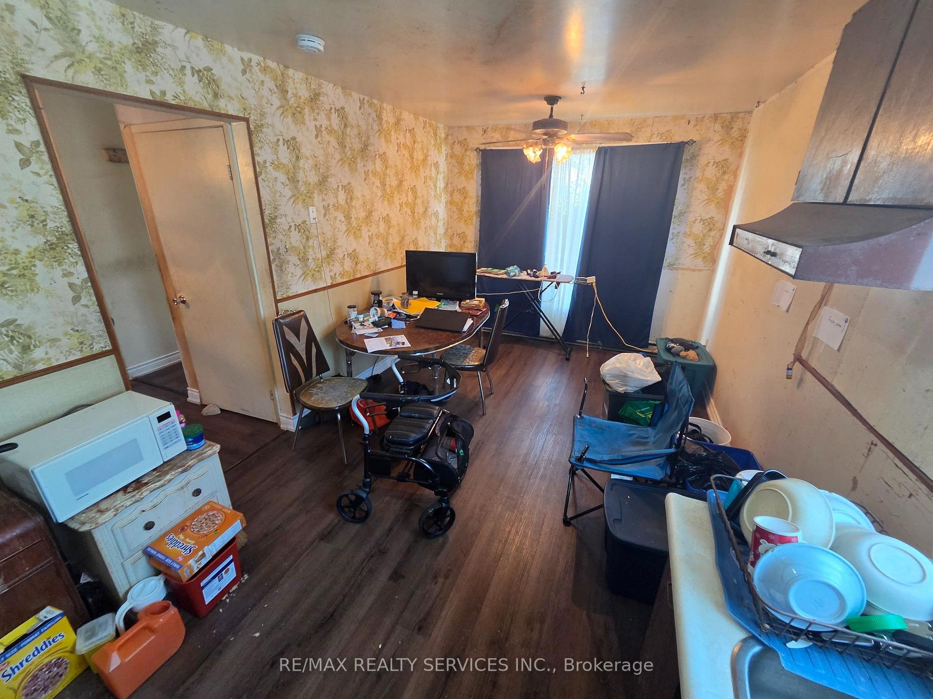 Photo 9 of 49 Huntingwood Crescent, Brampton, Central Park — HOMEH