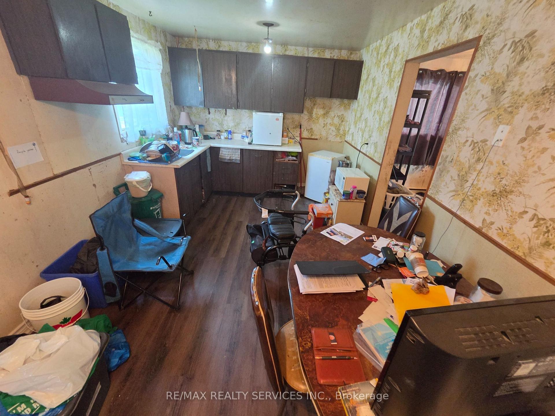 Photo 10 of 49 Huntingwood Crescent, Brampton, Central Park — HOMEH