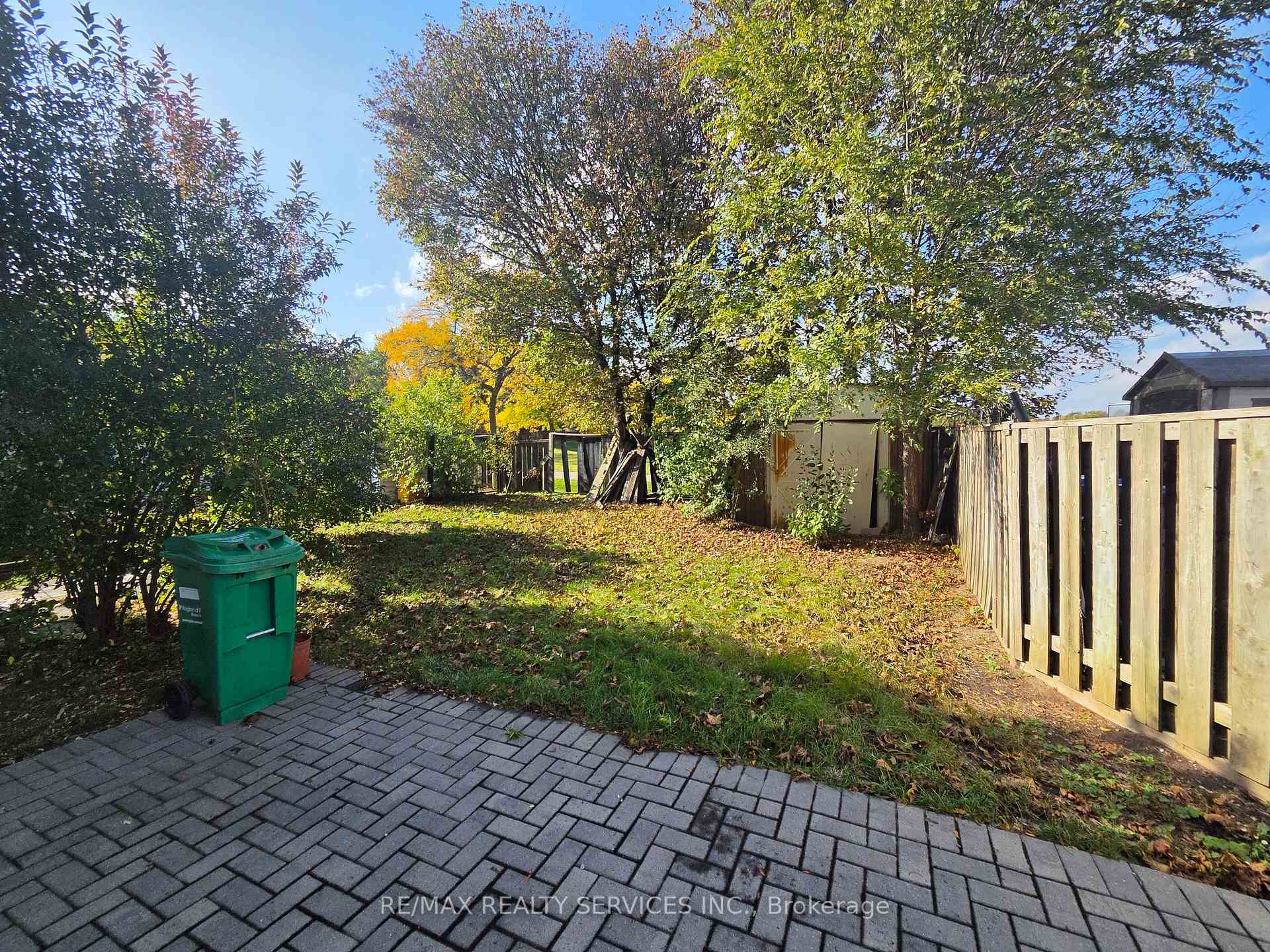 Photo 15 of 49 Huntingwood Crescent, Brampton, Central Park — HOMEH