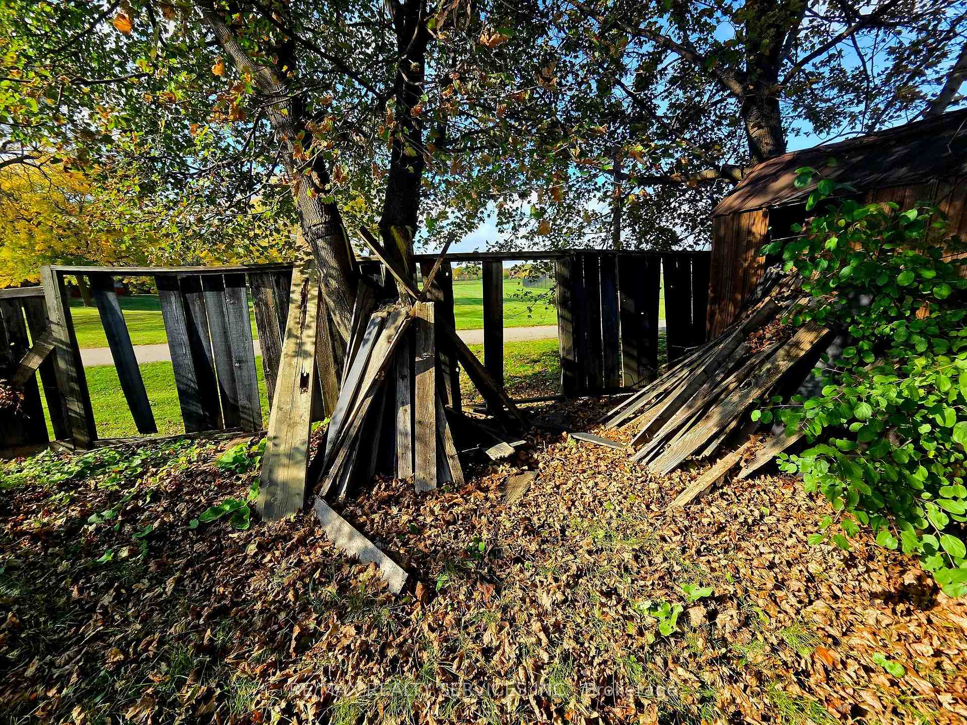 Photo 17 of 49 Huntingwood Crescent, Brampton, Central Park — HOMEH