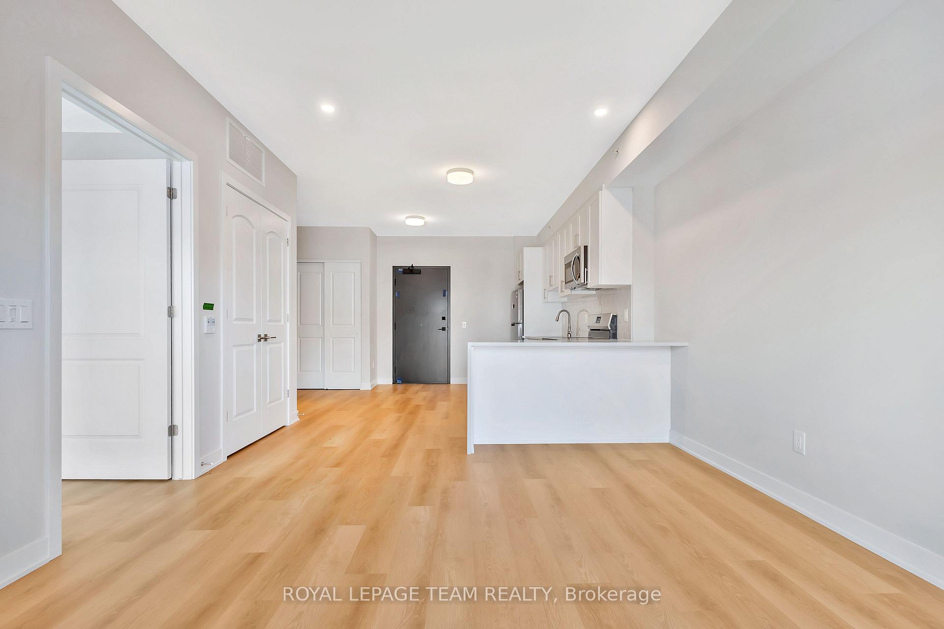 Photo 6 of Unit 210, 2370 Tenth Line Road, Ottawa, Avalon West — HOMEH