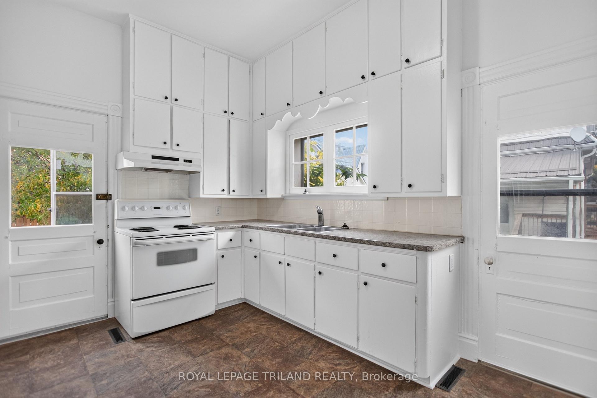 Photo 13 of 2.5 Antrim Street, St. Thomas — HOMEH