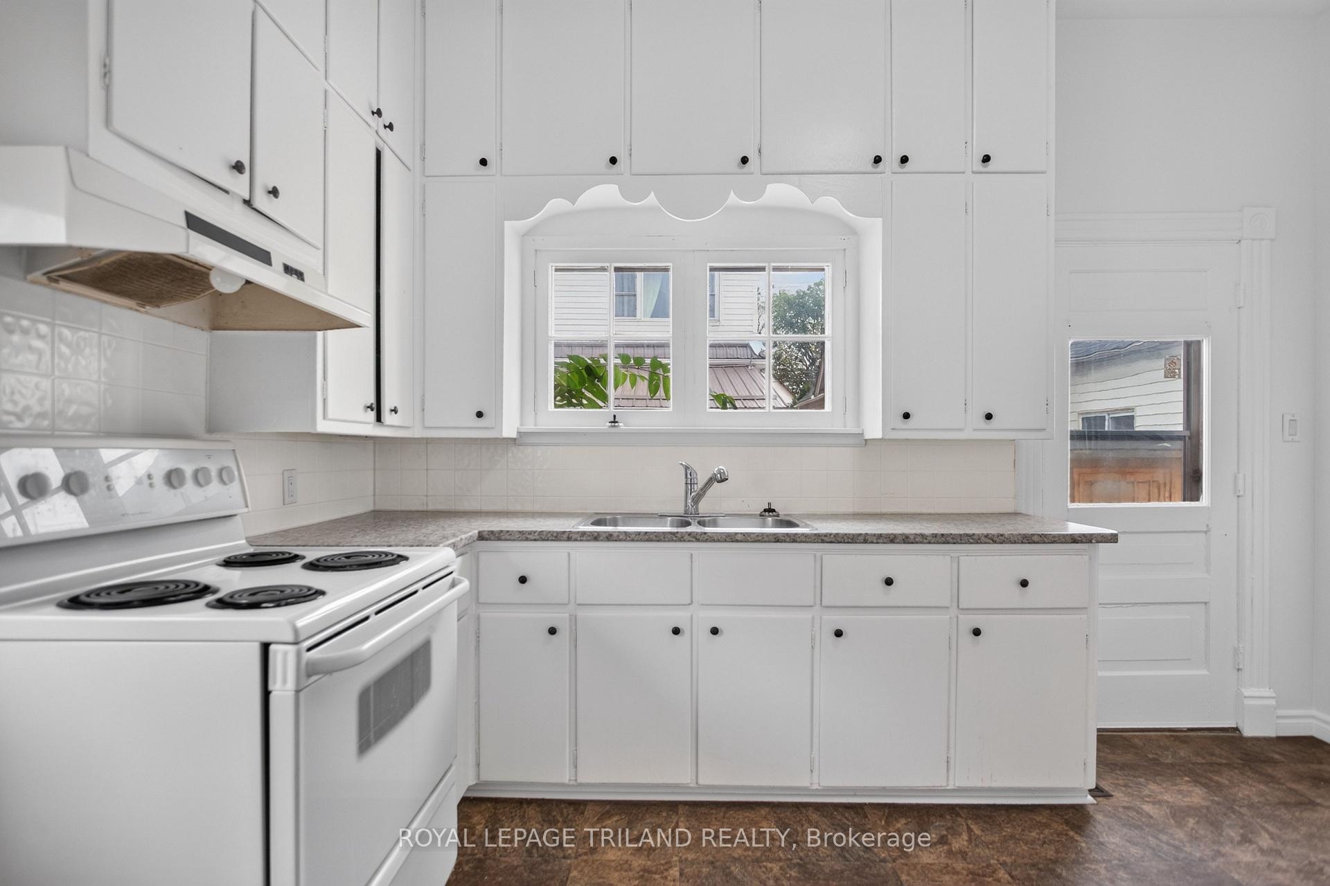 Photo 15 of 2.5 Antrim Street, St. Thomas — HOMEH