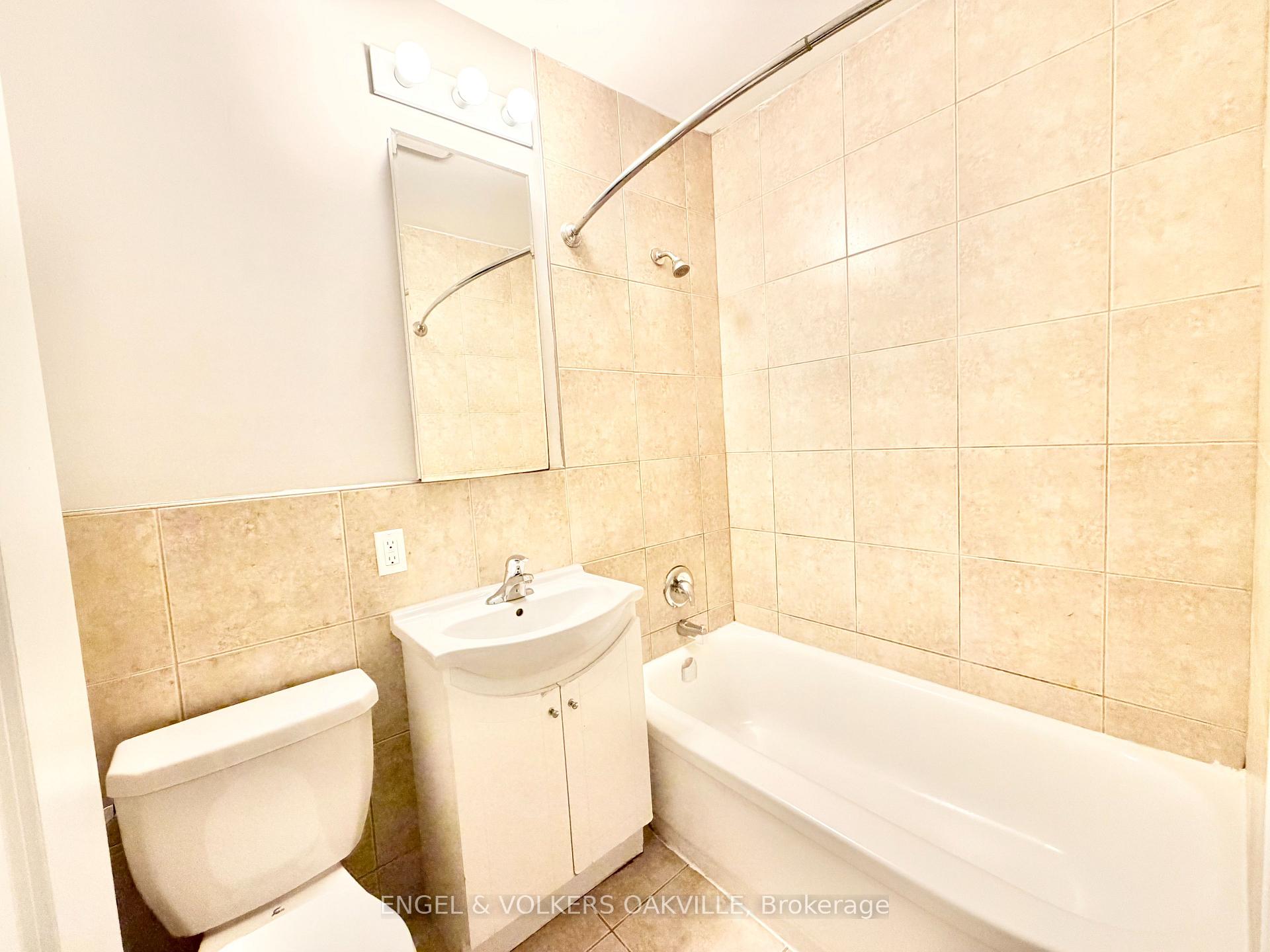 Photo 6 of Unit 9, 100 Twenty Fifth Street, Etobicoke, Long Branch — HOMEH