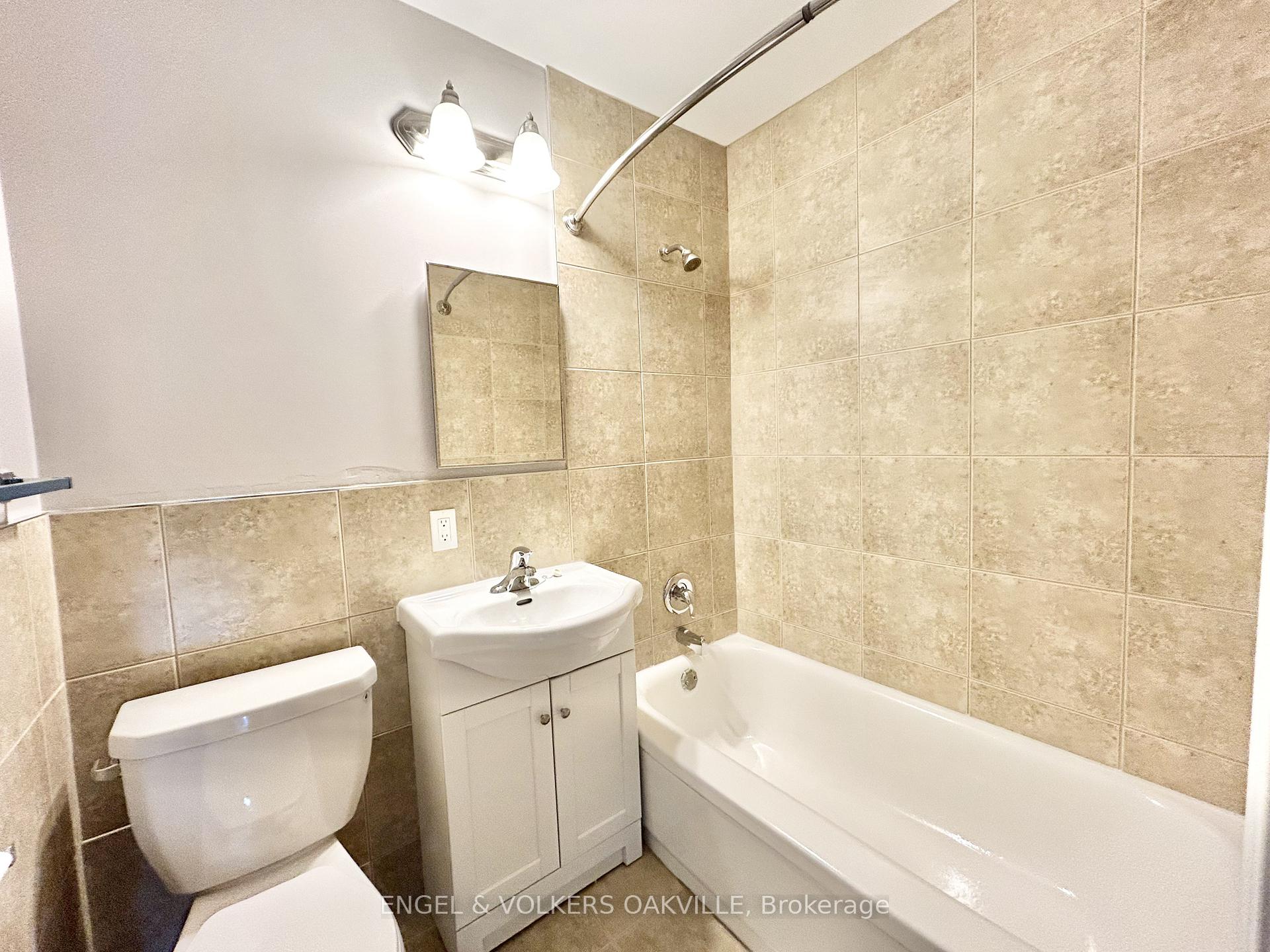 Photo 6 of Unit 10, 80 Twenty Fifth Street, Etobicoke, Long Branch — HOMEH
