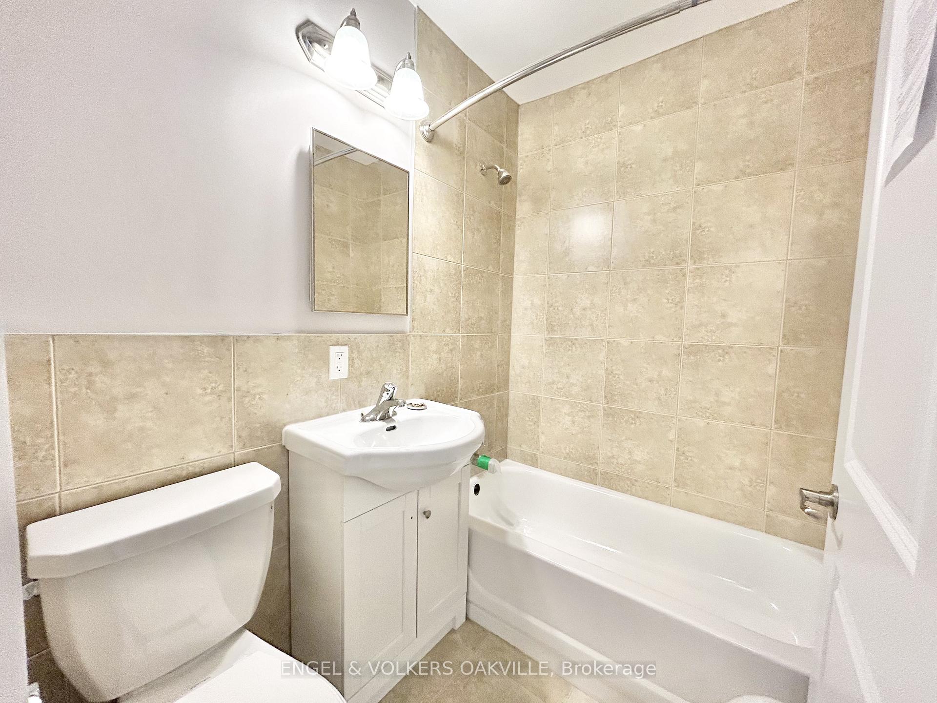 Photo 6 of Unit 204, 11 Thirty Third Street, Etobicoke, Long Branch — HOMEH