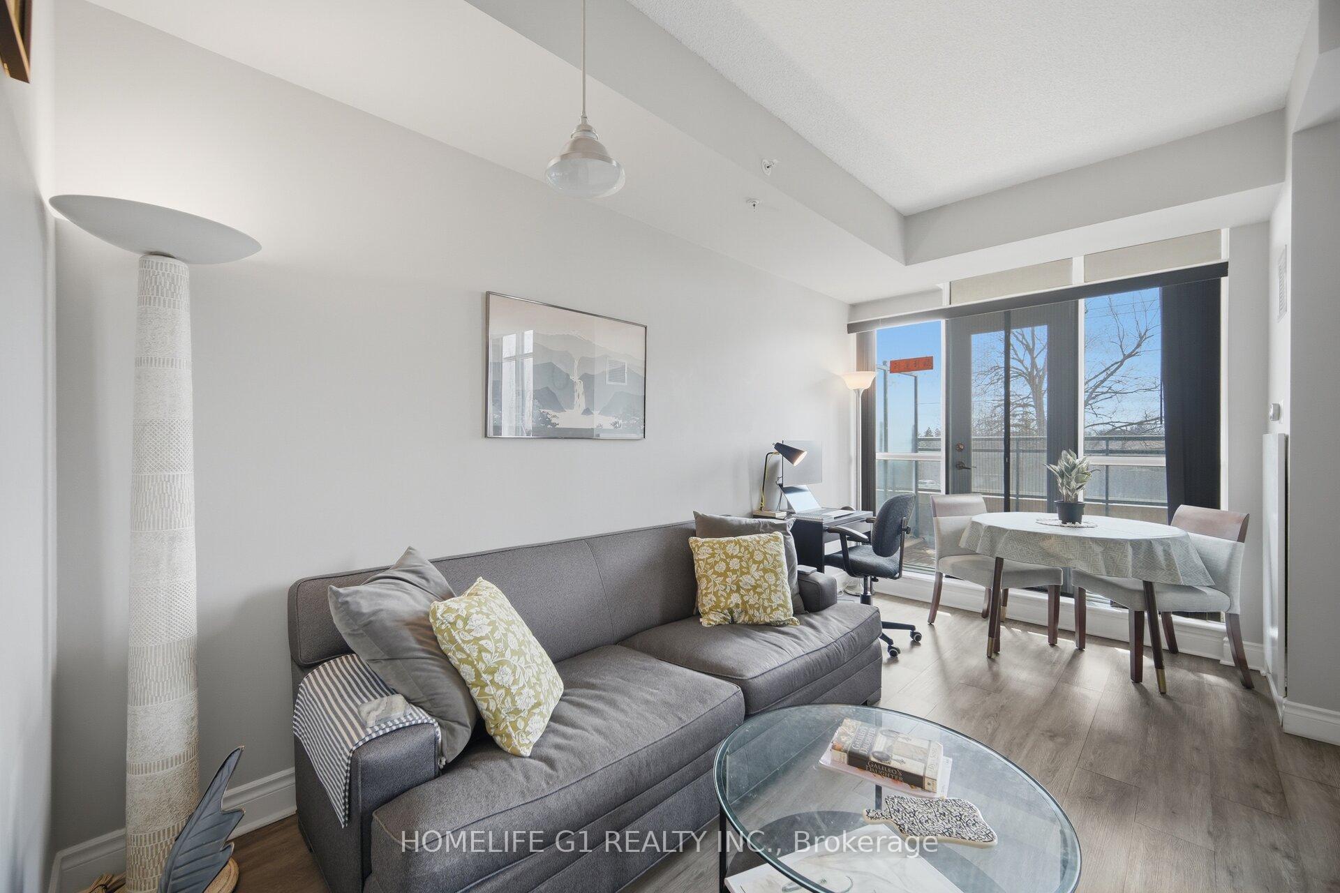 Photo 8 of Unit 212, 2396 Major Mackenzie Drive, Vaughan, Maple — HOMEH
