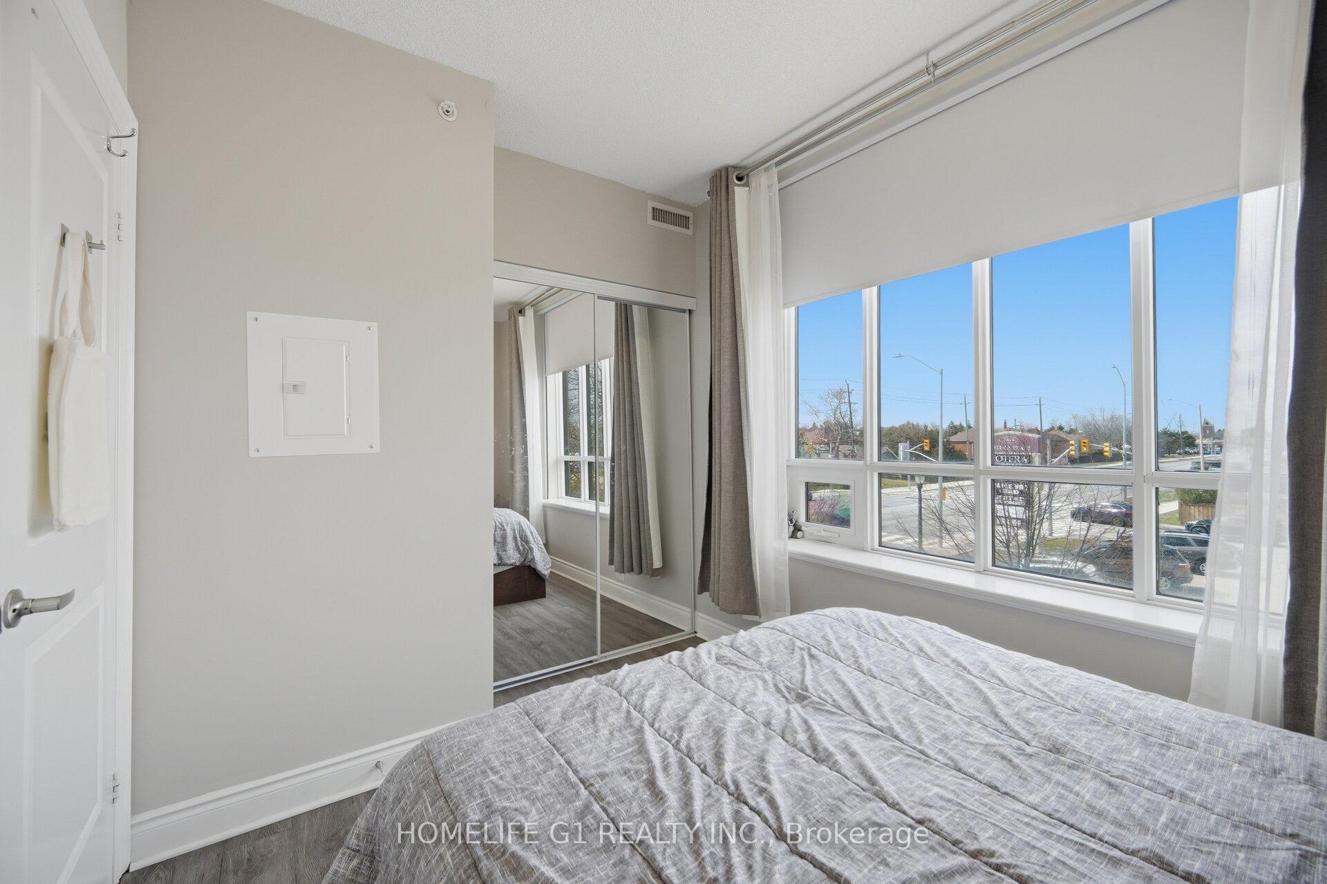 Photo 12 of Unit 212, 2396 Major Mackenzie Drive, Vaughan, Maple — HOMEH