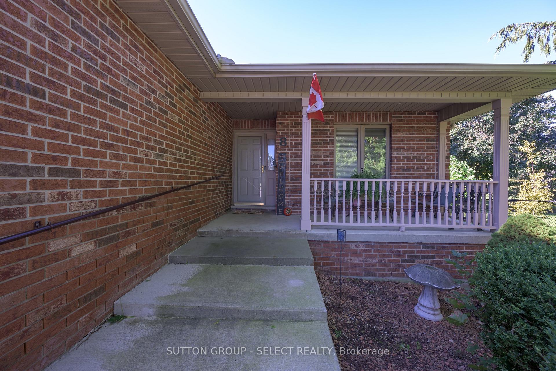 Photo 2 of 8 Kennedy Court, Middlesex Centre, Ilderton — HOMEH