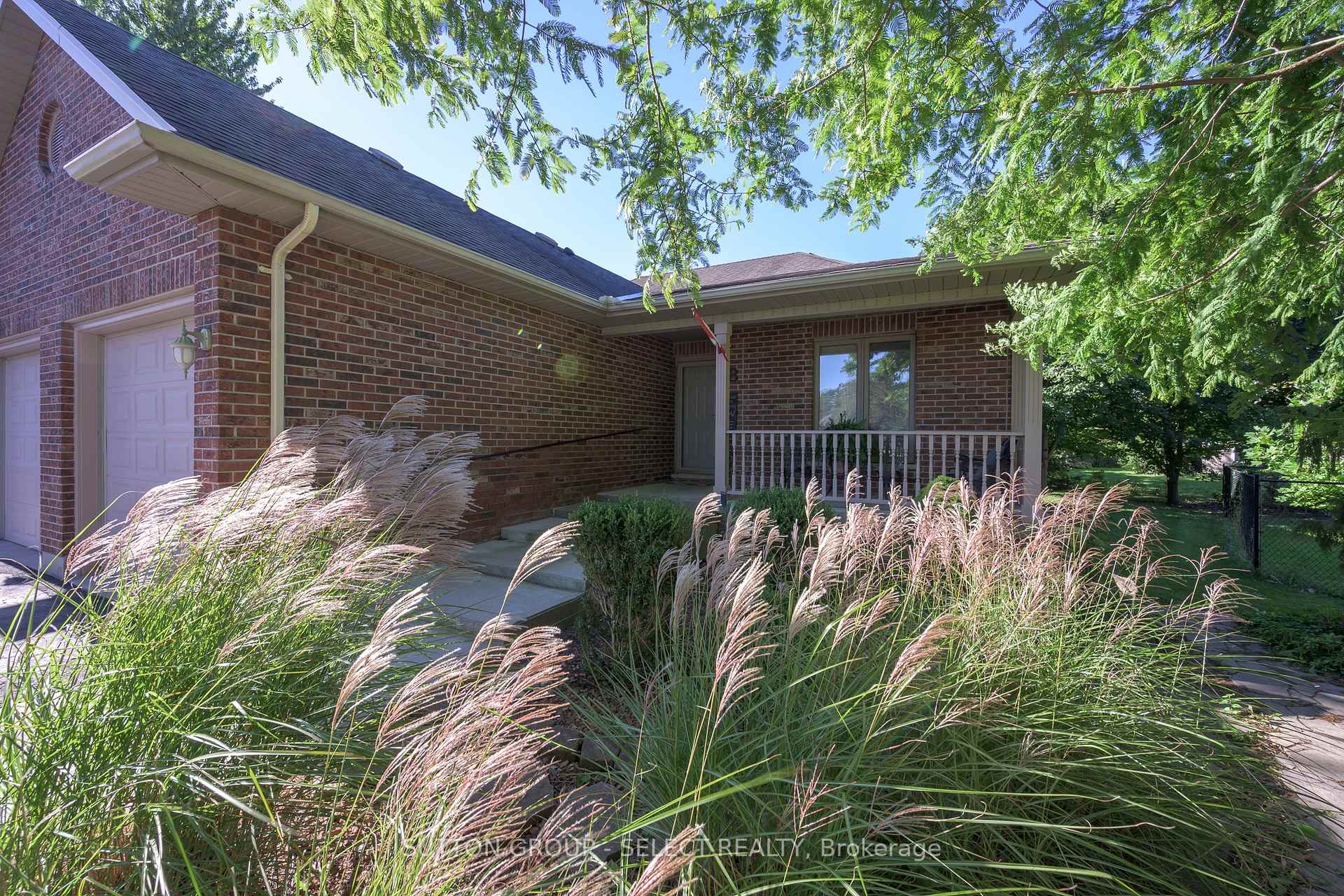 Photo 3 of 8 Kennedy Court, Middlesex Centre, Ilderton — HOMEH