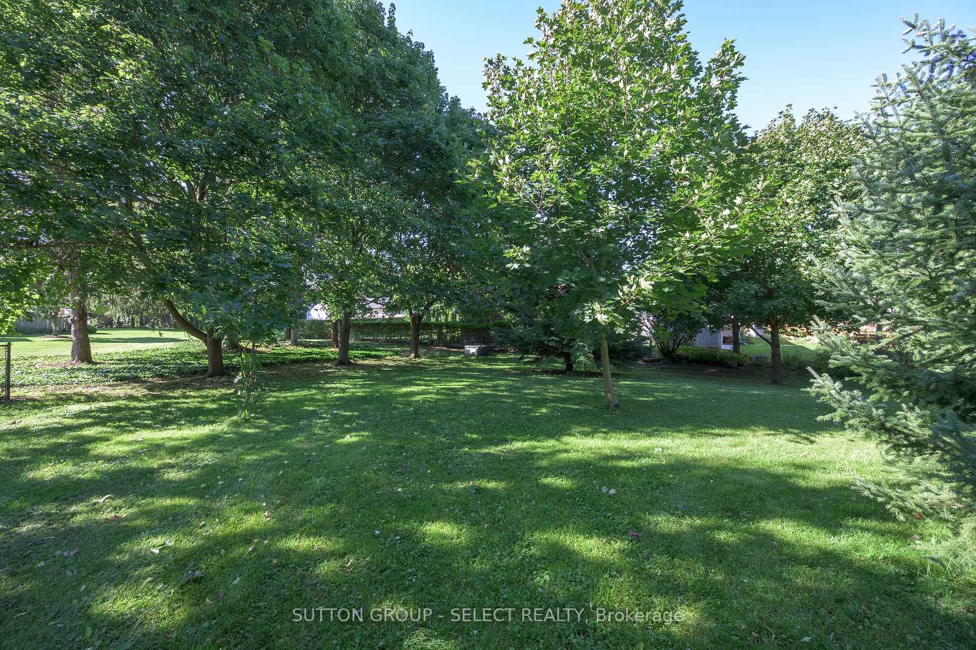 Photo 5 of 8 Kennedy Court, Middlesex Centre, Ilderton — HOMEH