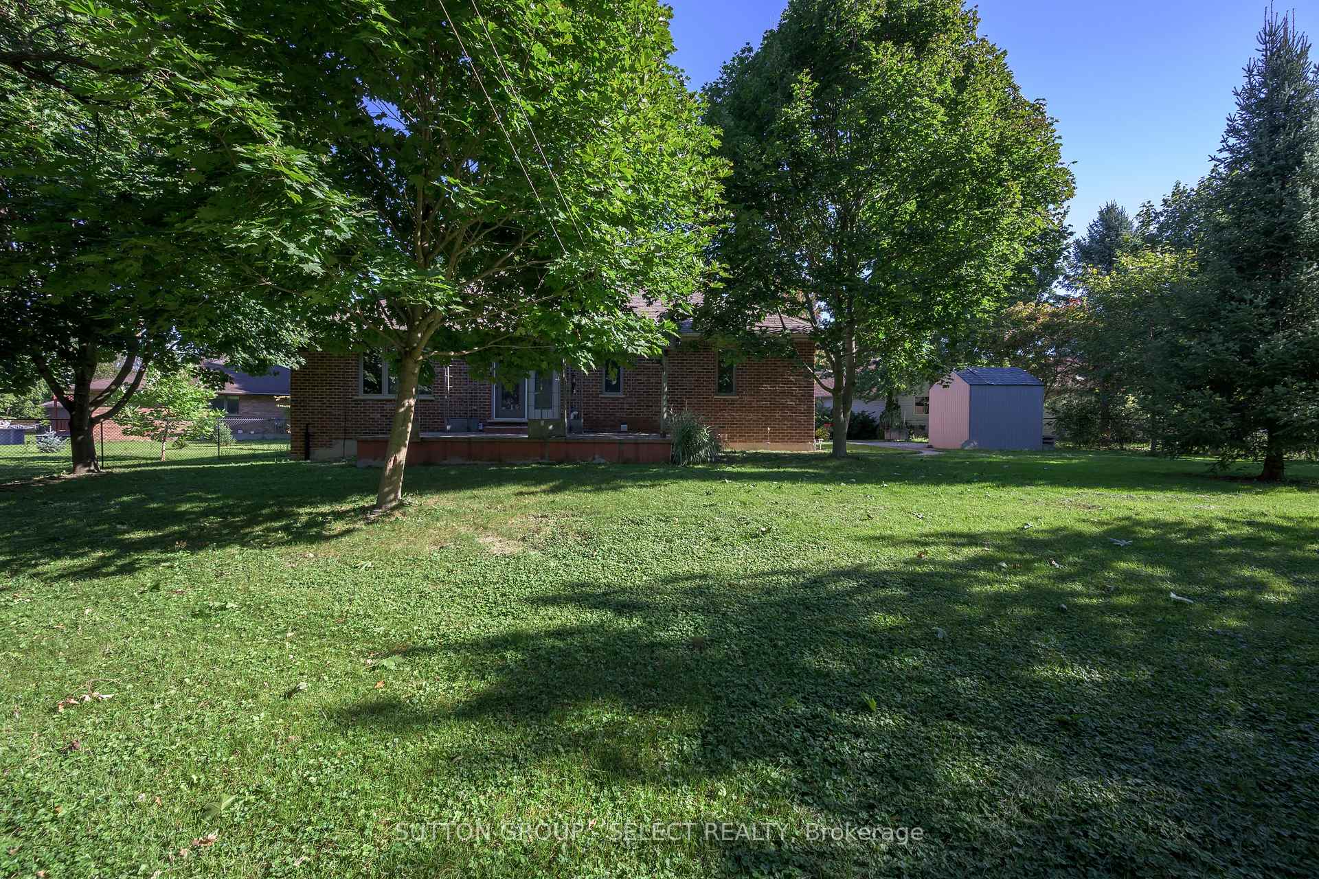 Photo 6 of 8 Kennedy Court, Middlesex Centre, Ilderton — HOMEH