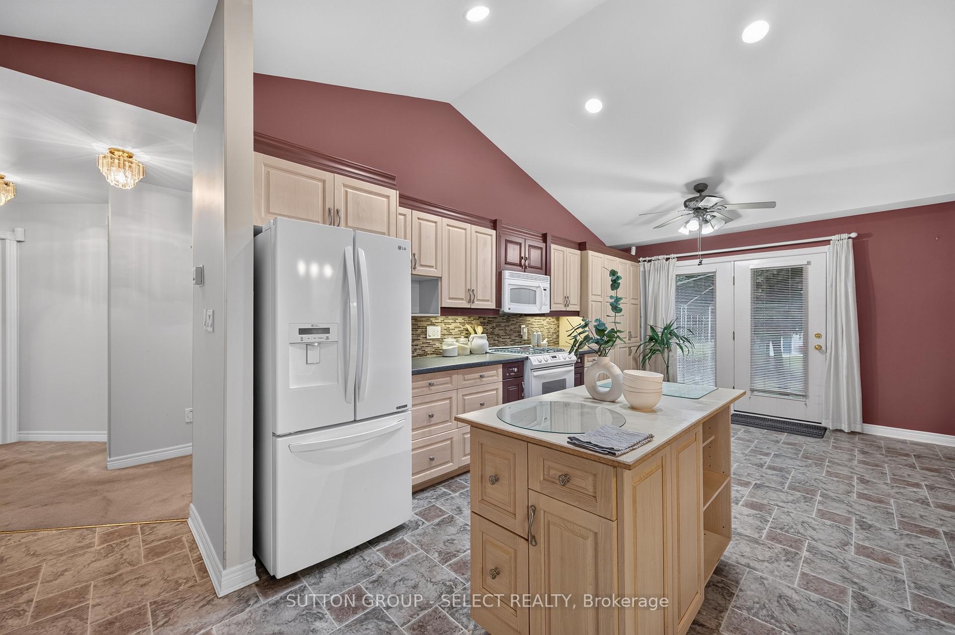 Photo 16 of 8 Kennedy Court, Middlesex Centre, Ilderton — HOMEH
