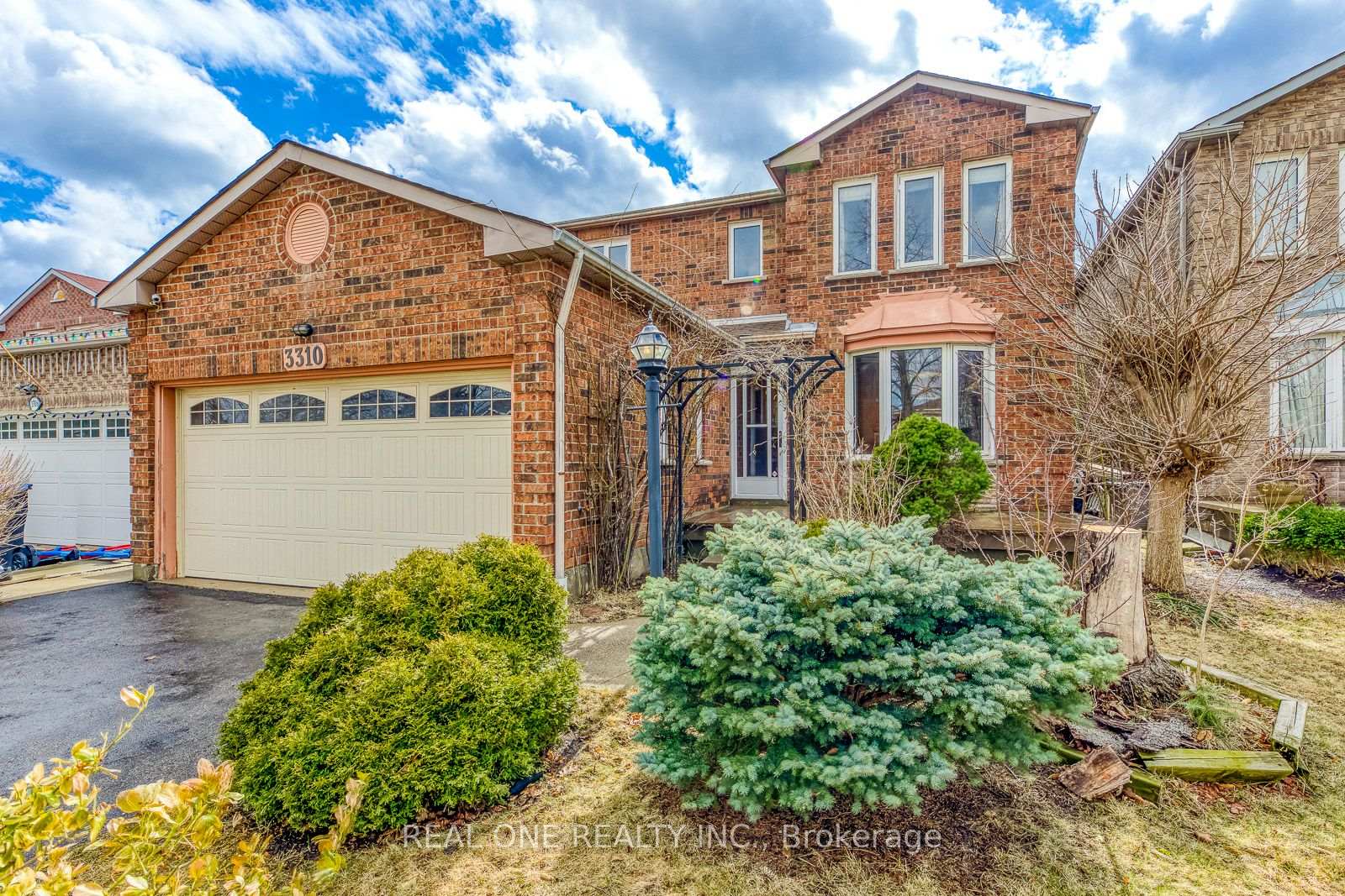 Photo 3 of 3310 Jackpine Road, Mississauga, Erin Mills — HOMEH