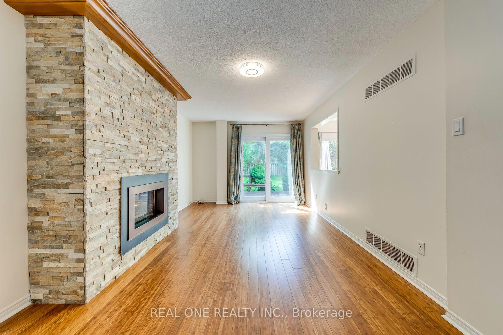 Photo 16 of 3310 Jackpine Road, Mississauga, Erin Mills — HOMEH