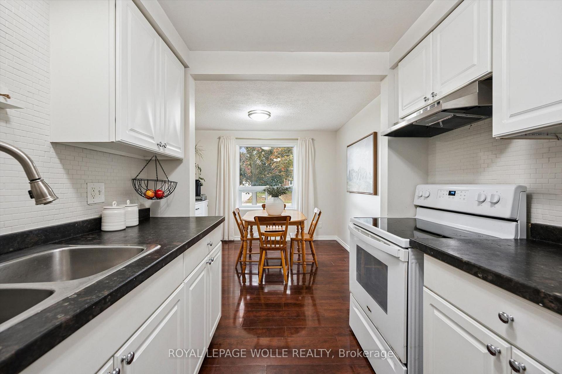 Photo 13 of 246 Patricia Road, Stratford — HOMEH