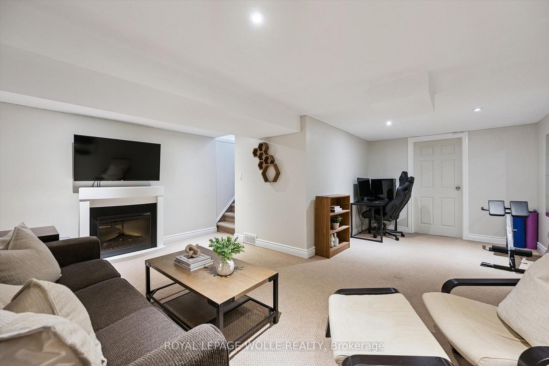 Photo 25 of 246 Patricia Road, Stratford — HOMEH