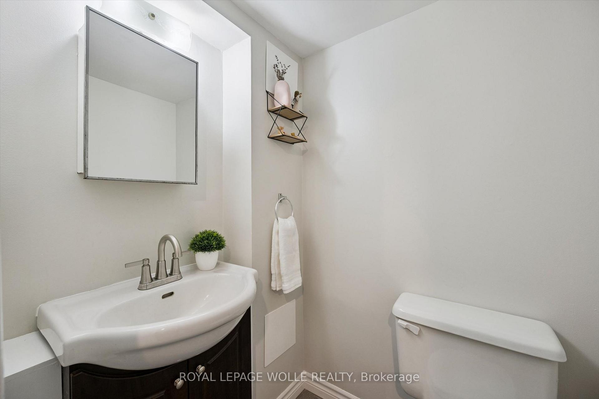 Photo 27 of 246 Patricia Road, Stratford — HOMEH