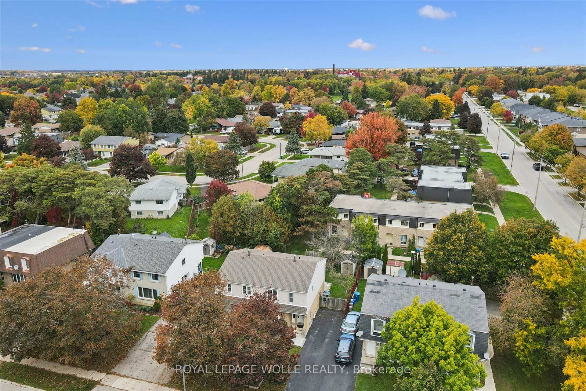 Photo 33 of 246 Patricia Road, Stratford — HOMEH