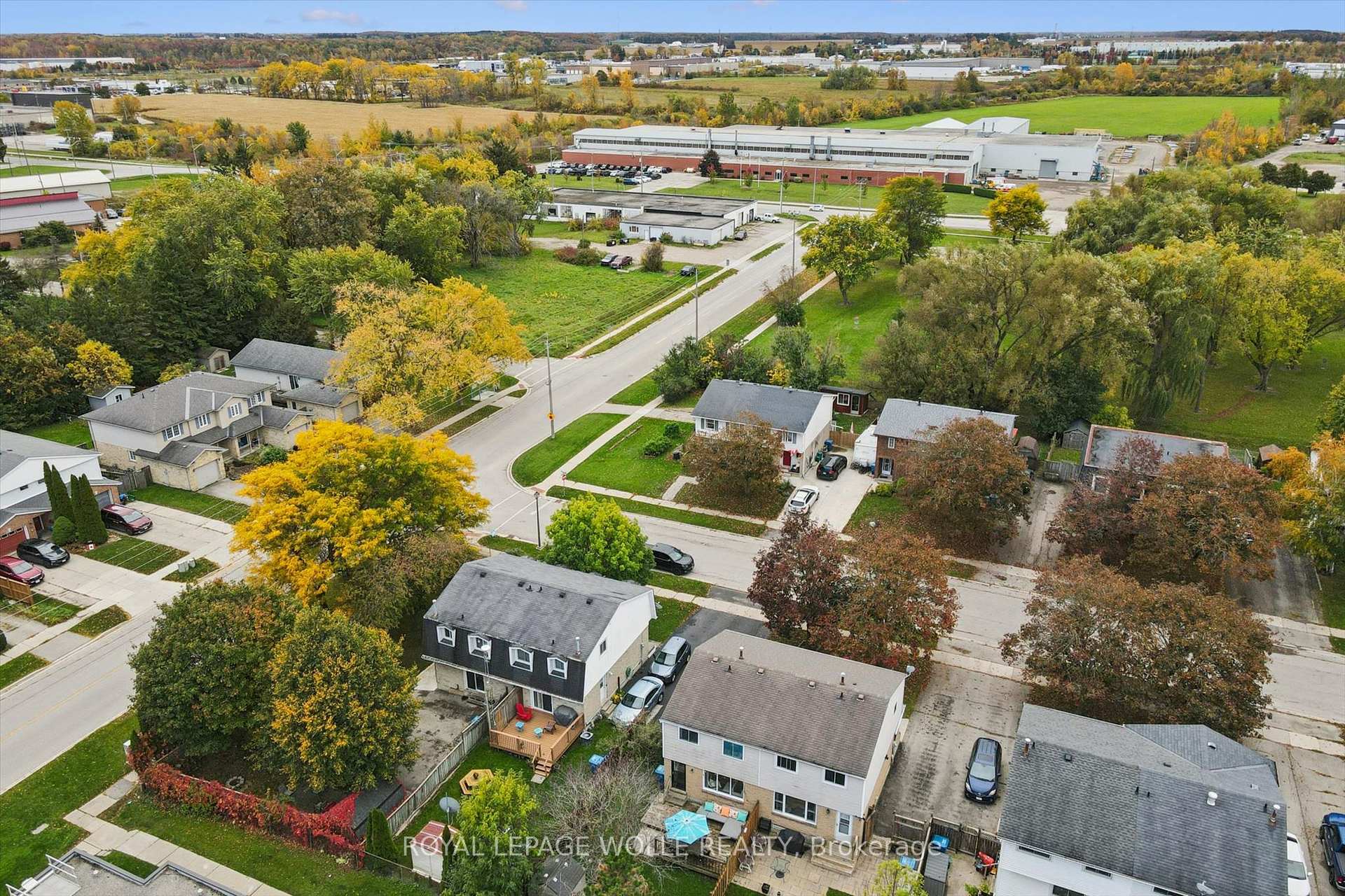 Photo 35 of 246 Patricia Road, Stratford — HOMEH