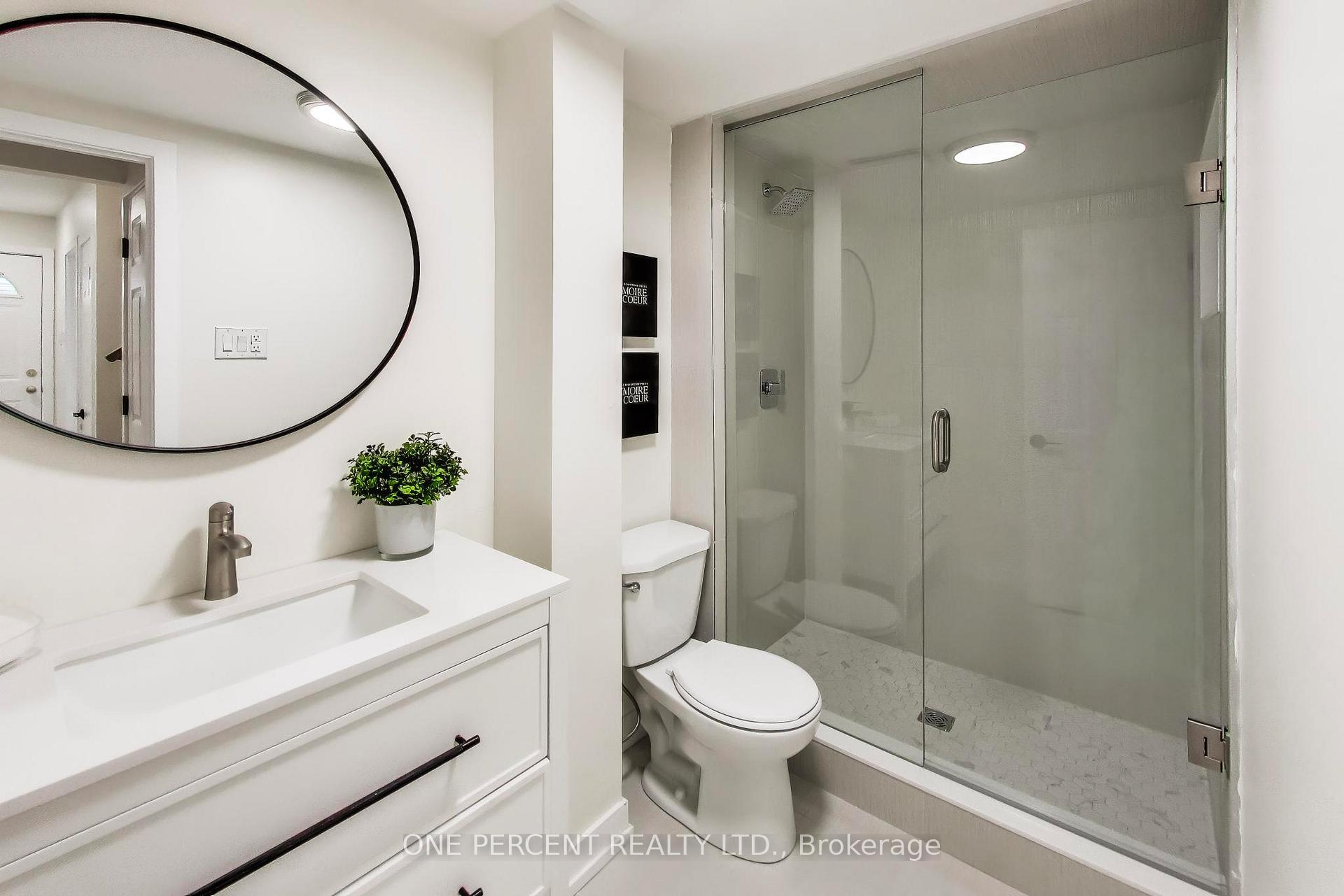 Photo 11 of 1270 Pallatine Drive, Oakville, College Park — HOMEH