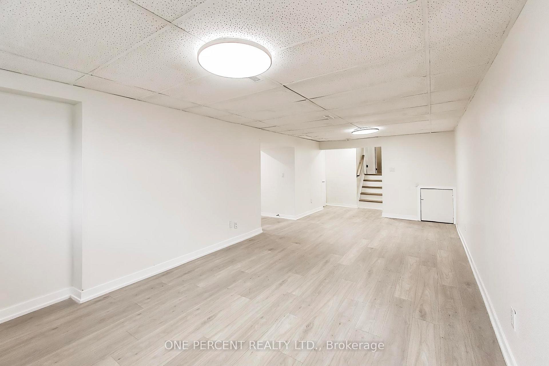 Photo 26 of 1270 Pallatine Drive, Oakville, College Park — HOMEH