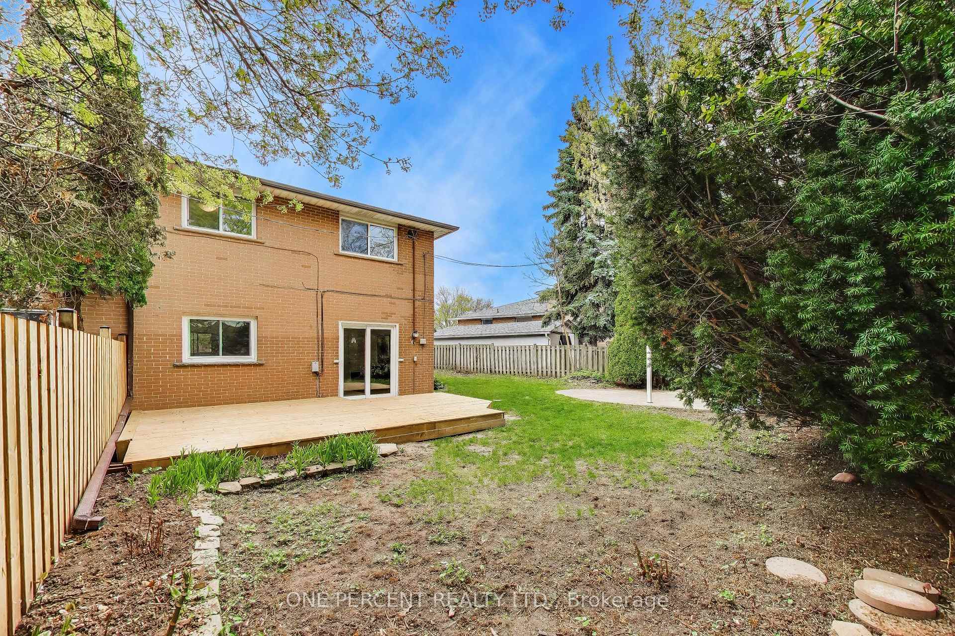 Photo 35 of 1270 Pallatine Drive, Oakville, College Park — HOMEH