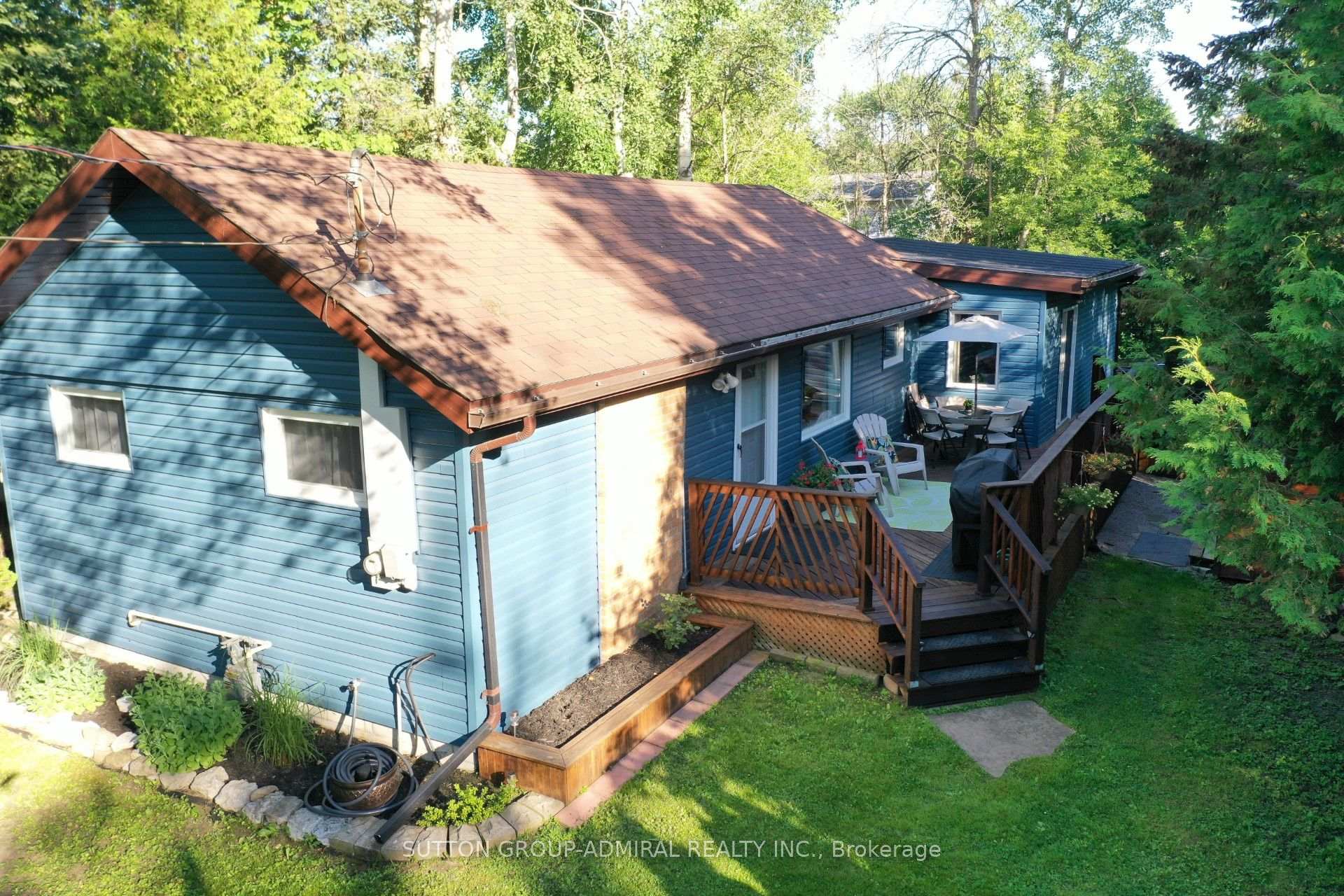 Photo of 1087 Elm Road