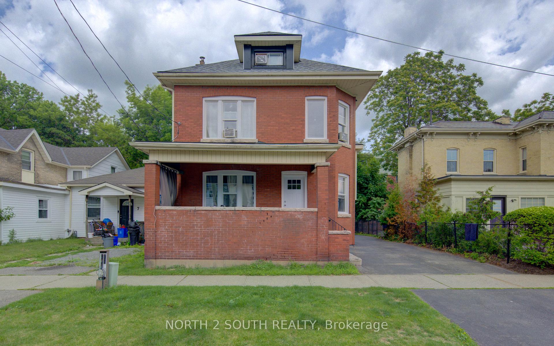 Photo 1 of 5 Fleet Street, Brantford — HOMEH