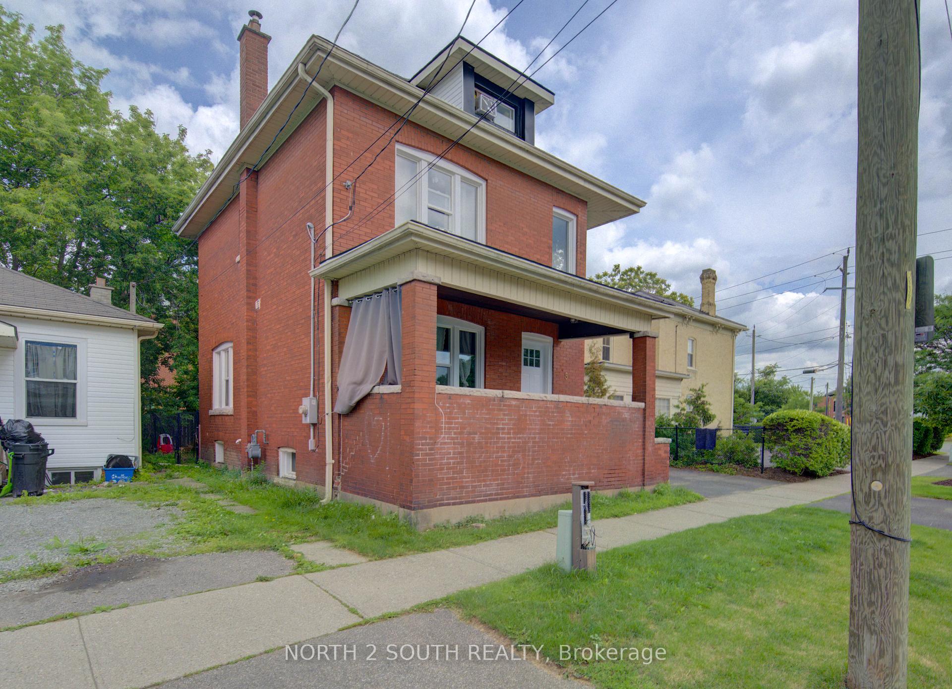 Photo 2 of 5 Fleet Street, Brantford — HOMEH
