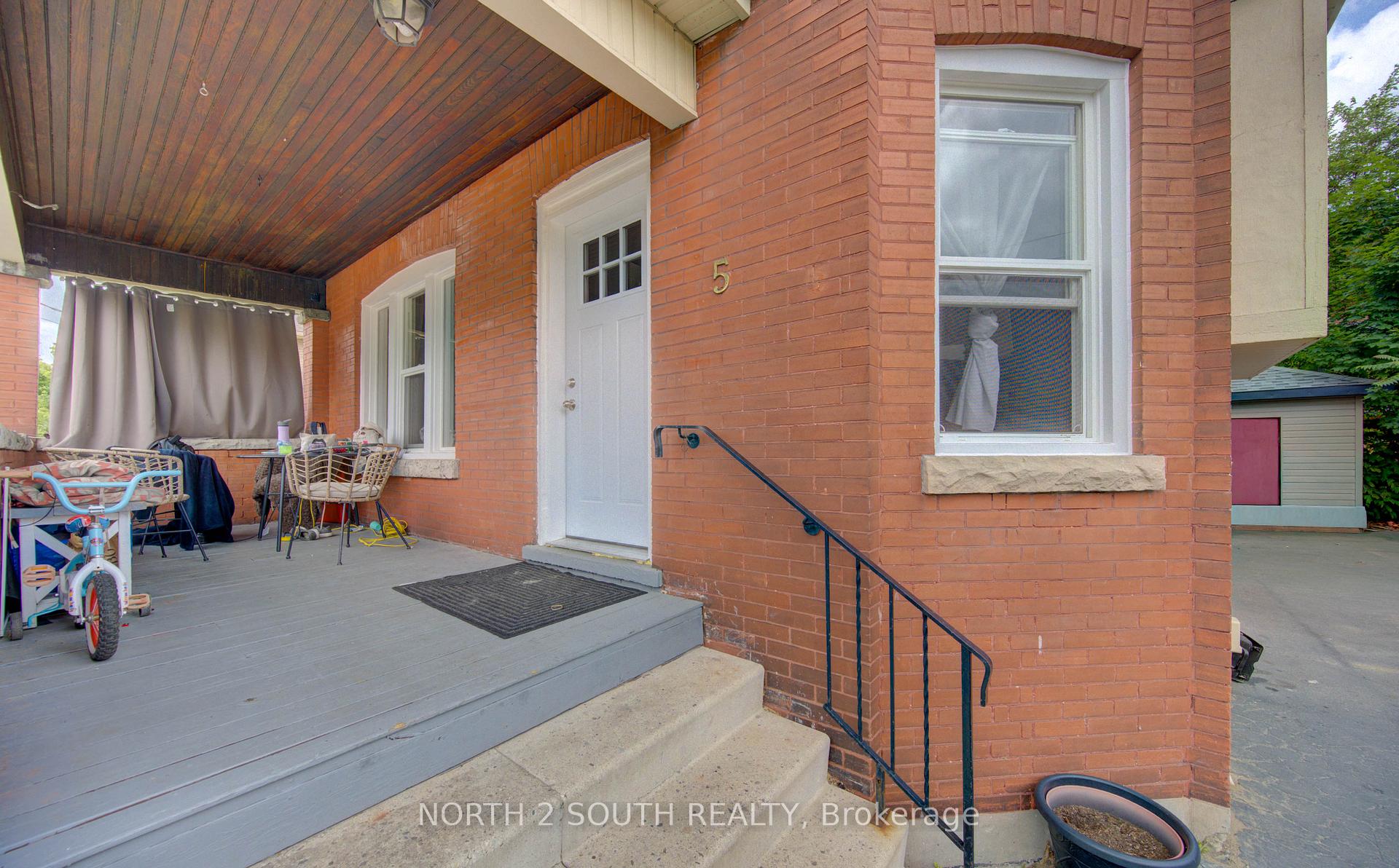 Photo 5 of 5 Fleet Street, Brantford — HOMEH