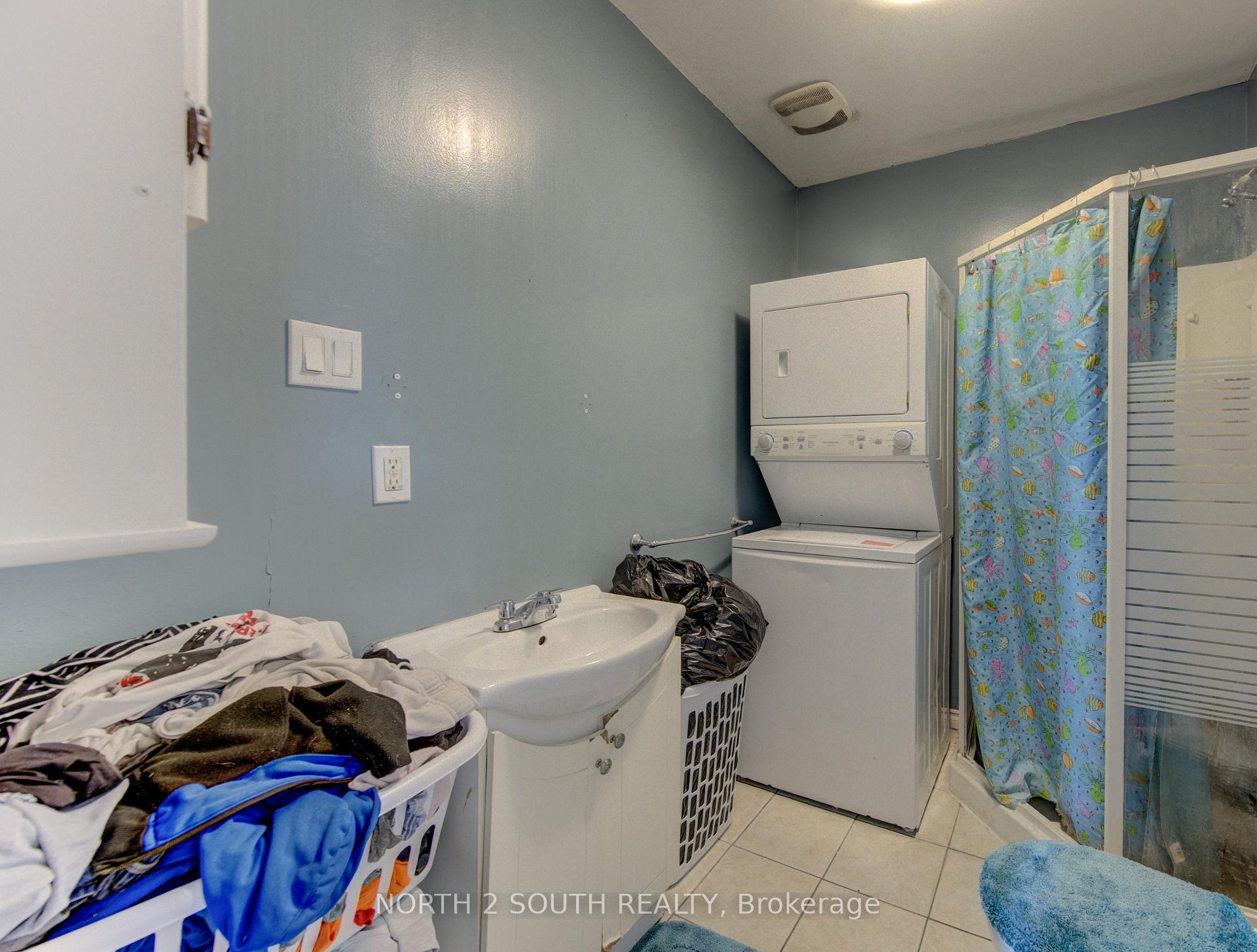 Photo 11 of 5 Fleet Street, Brantford — HOMEH