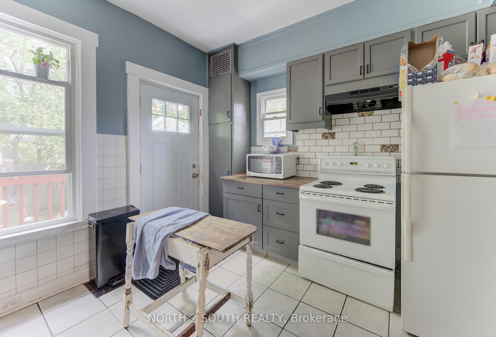 Photo 12 of 5 Fleet Street, Brantford — HOMEH