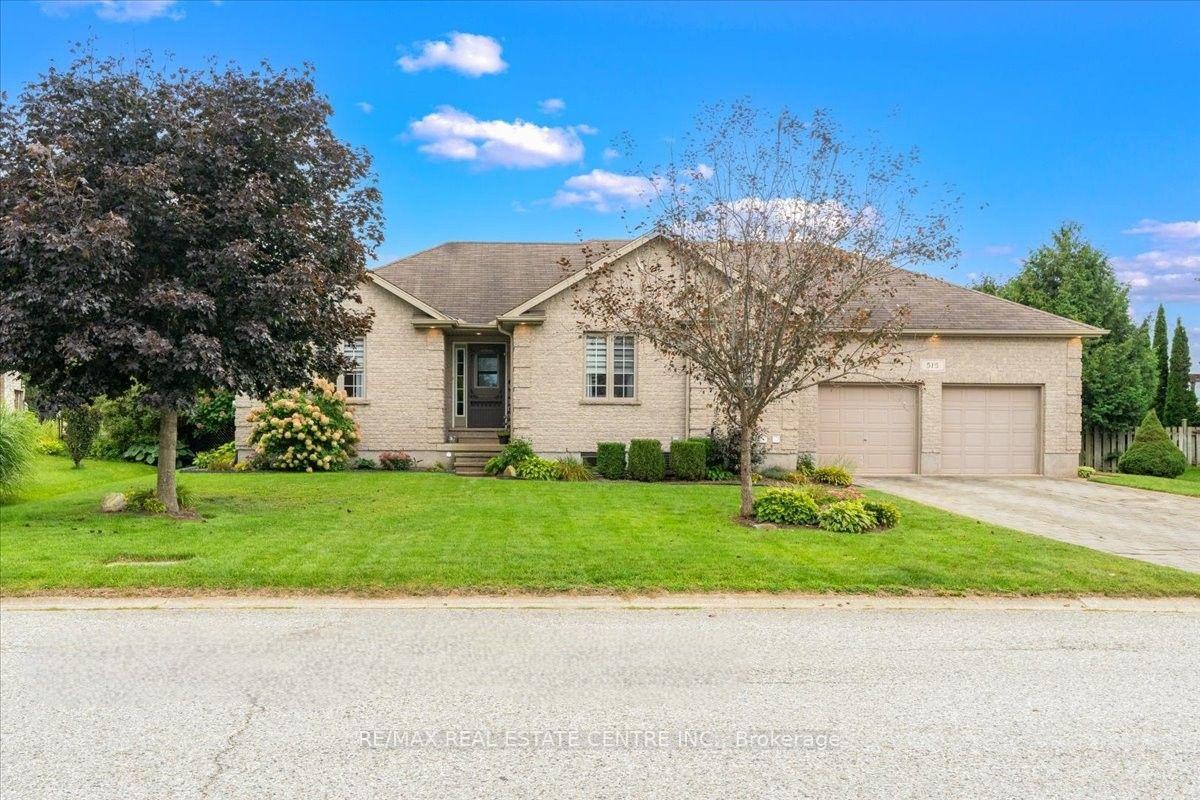 Photo 4 of 515 Woodward Drive, Strathroy-Caradoc, Mount Brydges — HOMEH