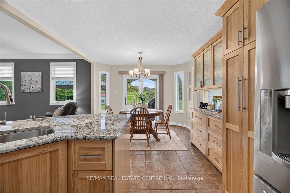 Photo 17 of 515 Woodward Drive, Strathroy-Caradoc, Mount Brydges — HOMEH