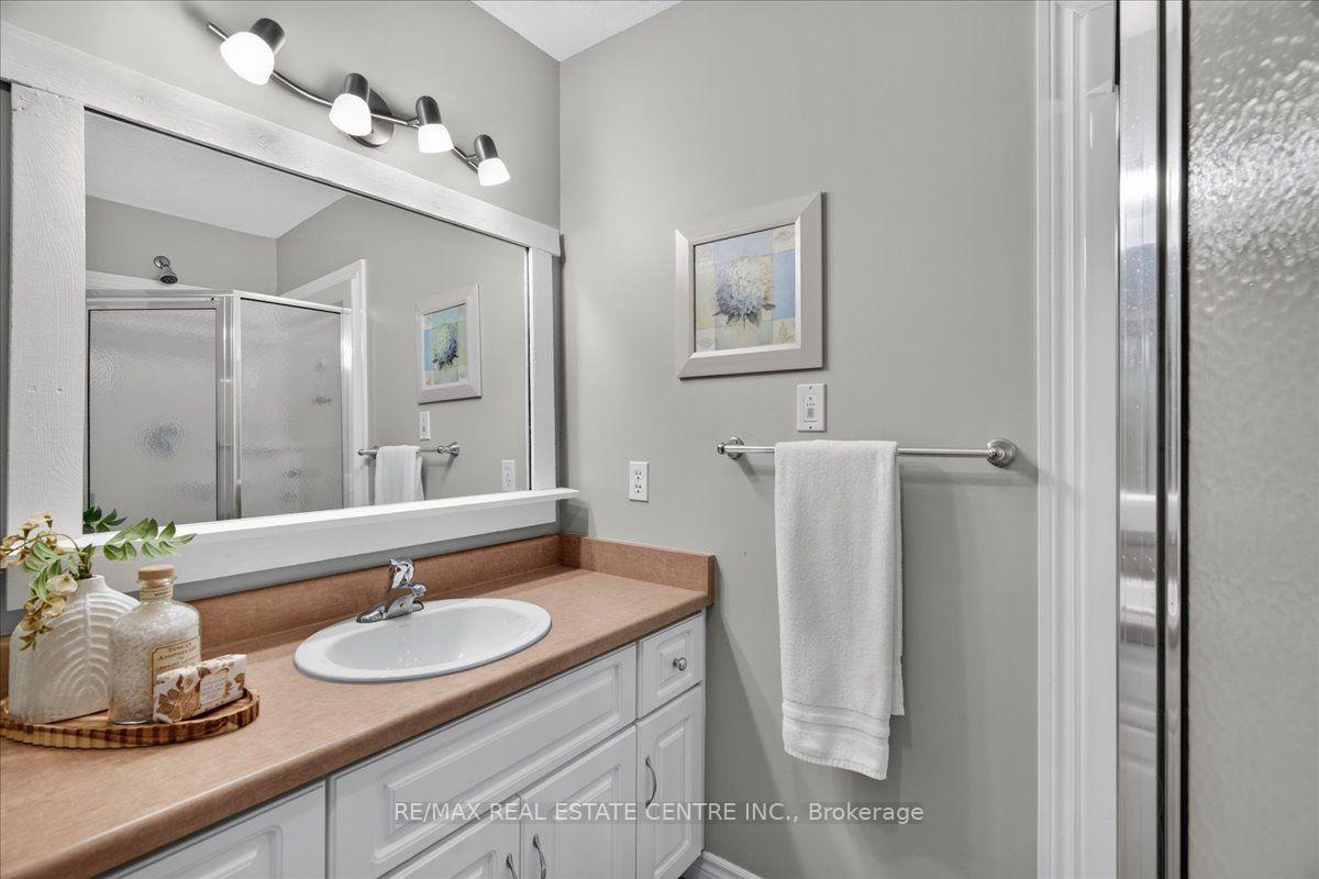 Photo 23 of 515 Woodward Drive, Strathroy-Caradoc, Mount Brydges — HOMEH